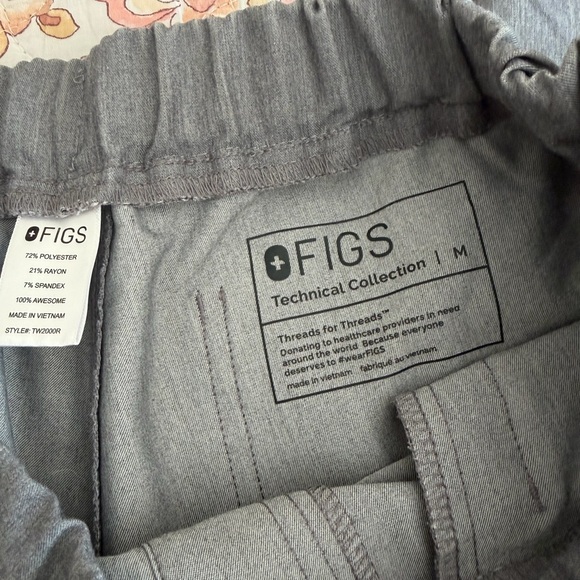Figs Graphite scrub set. - Picture 7 of 7